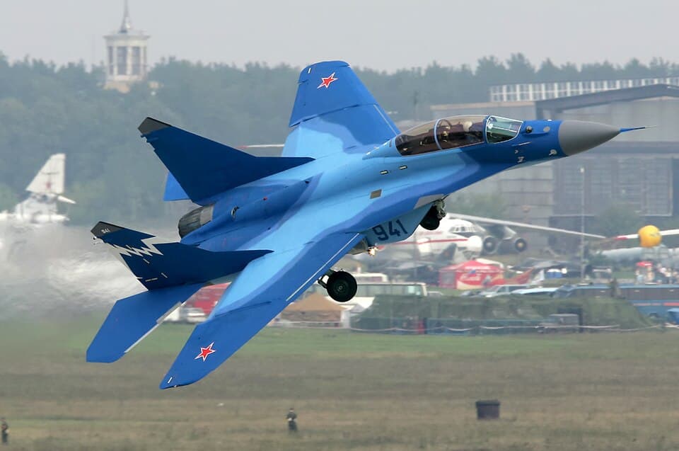 MiG-29K (9-41) carrier-based multirole fighter at MAKS-2007 airshow